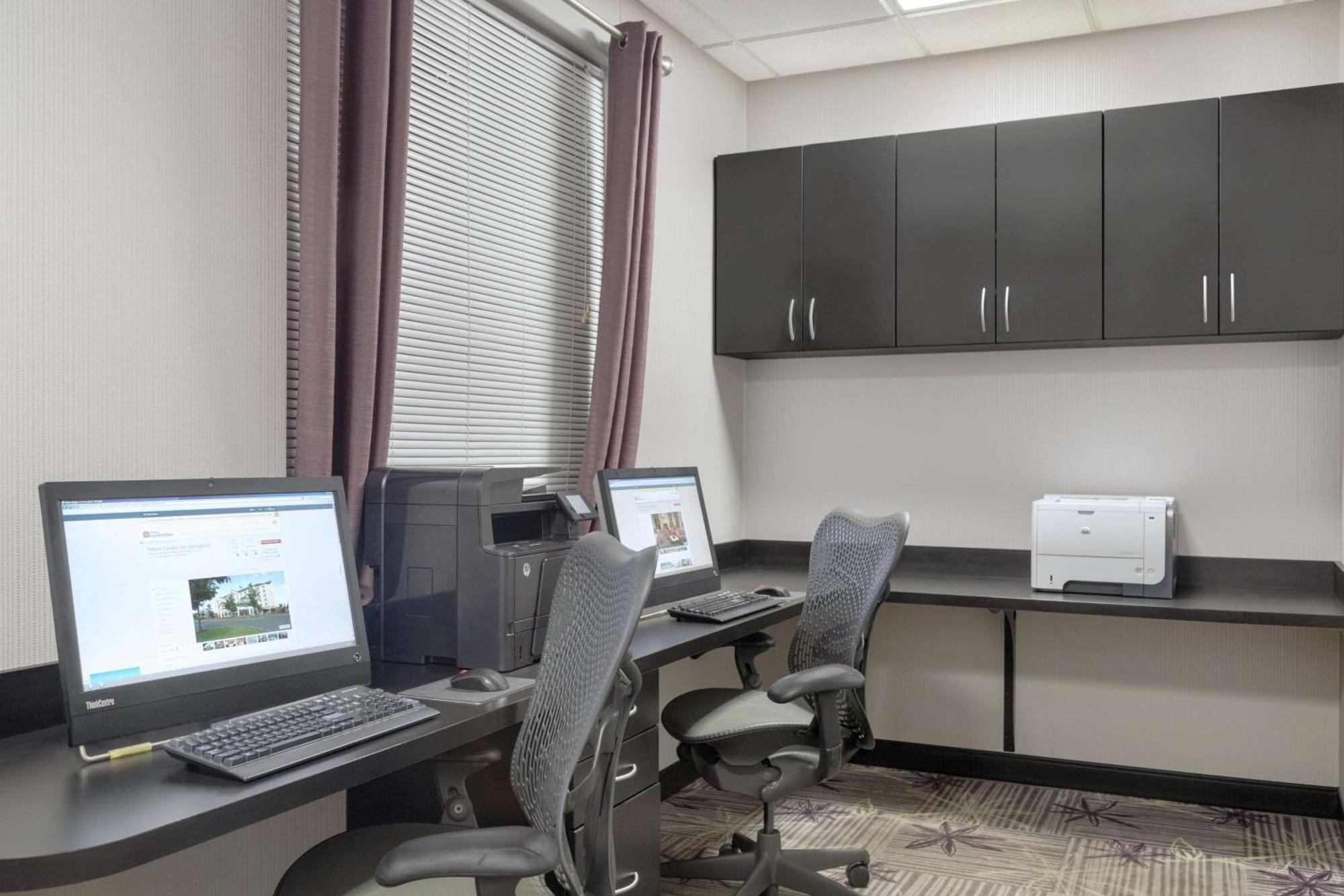 Hilton Garden Inn Springfield, Ma Bagian luar foto